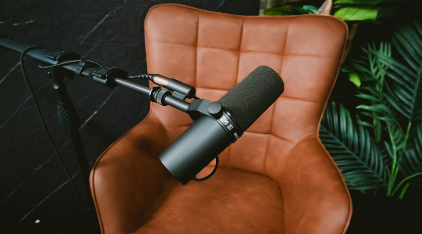 Label Set podcast room